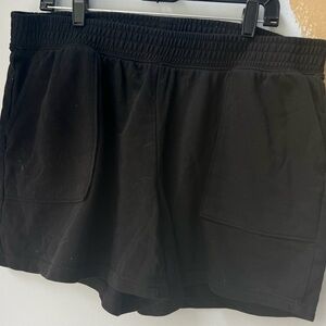 H&M black comfy shorts with pockets